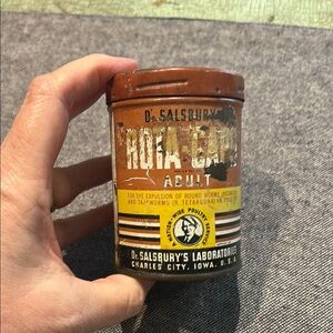Vintage Rota-Caps adult worm pills tin can -  for chickens or turkeys